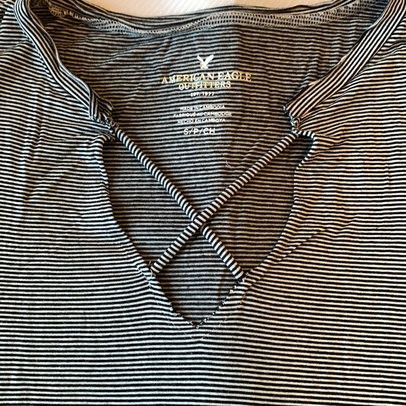 American Eagle top - Picture 3 of 5